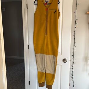 Women’s Patagonia Synchilla Patched Jumpsuit Fleece M